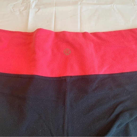 Lululemon capris pink and black size 6 - Picture 7 of 12